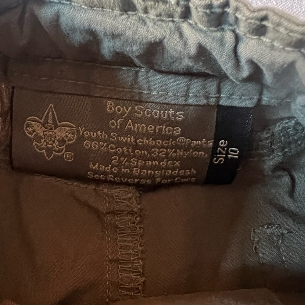 Cub Scouts Kids Olive Cargo Pants - Picture 3 of 3